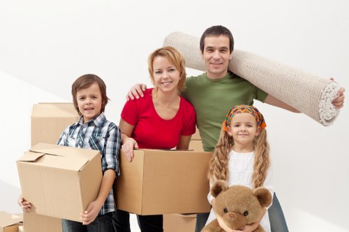 Local moving truck hire for flats and offices near Holborn